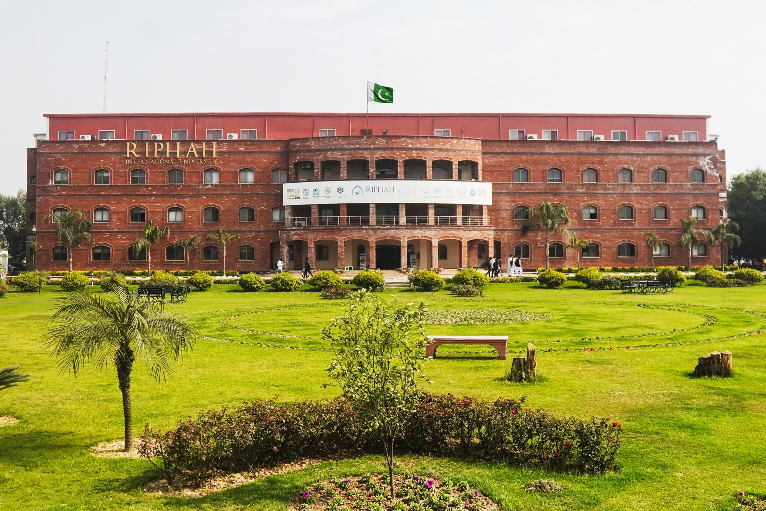 1000+ Site Managed CPE Network - Image 2